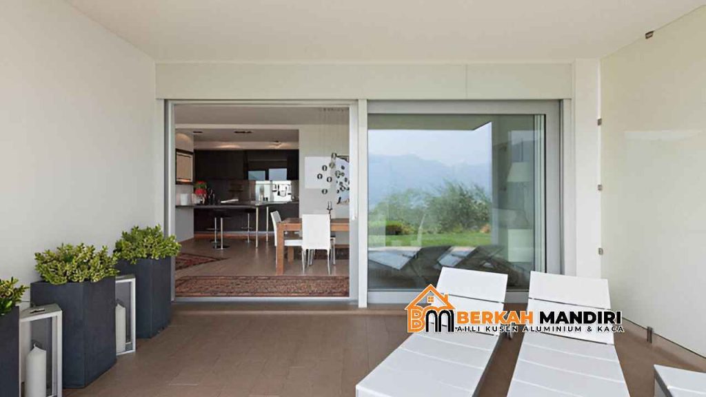 Sliding door kontemporer di Serpong