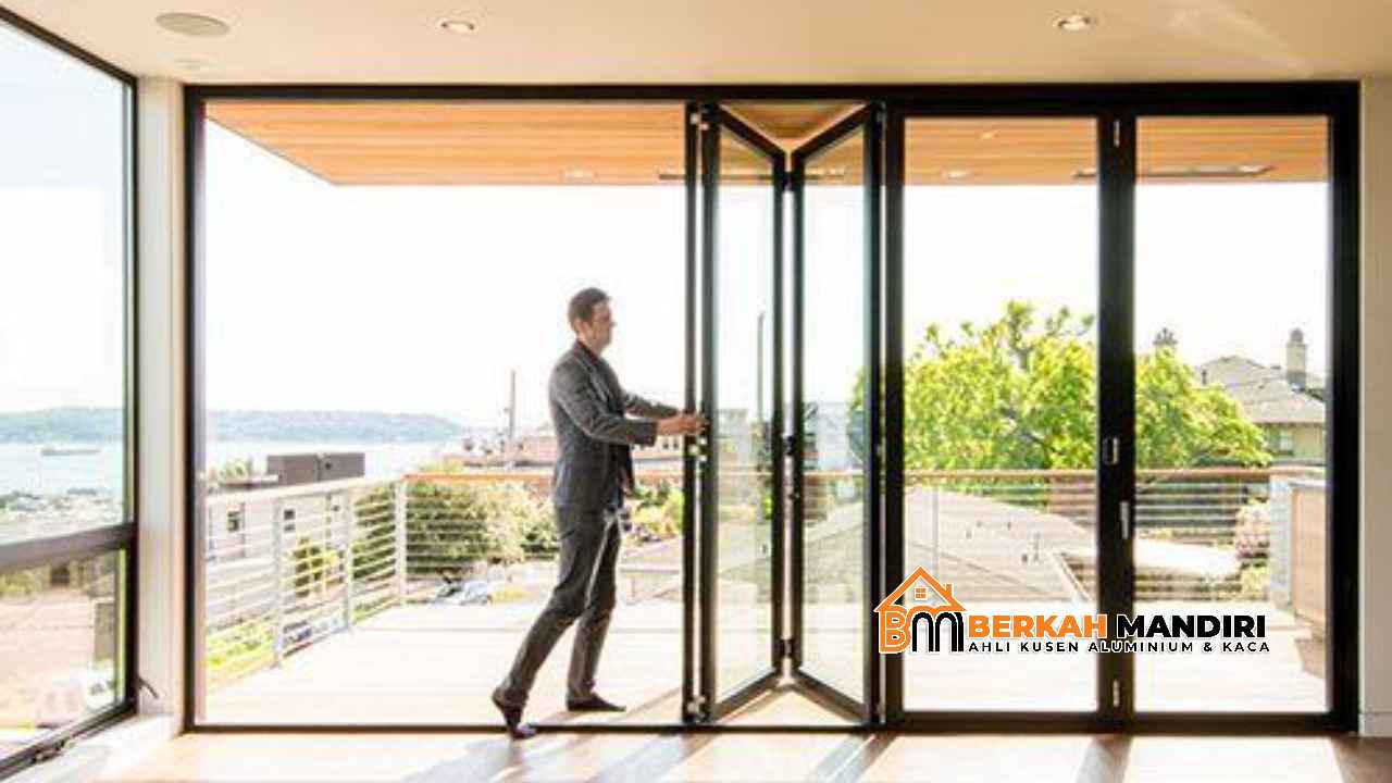 Pintu lipat Jakarta Selatan bahan aluminium tahan lama dan elegan