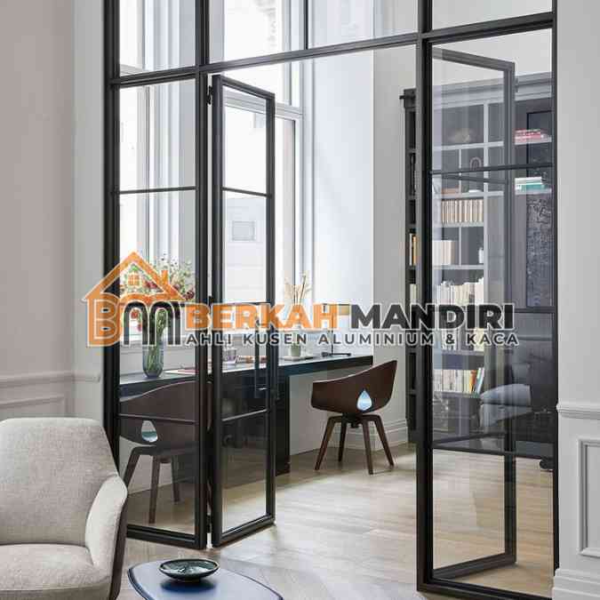 Pintu Swing Kaca Jakarta Pusat Custom Ukuran Presisi & Rapi