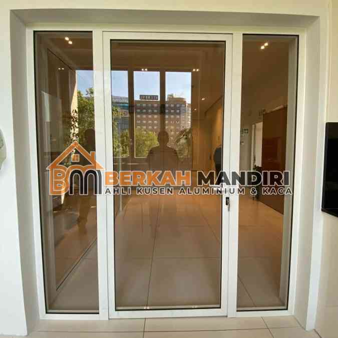 Paket Pintu Swing Kaca Cikarang Murah untuk Ruko Baru